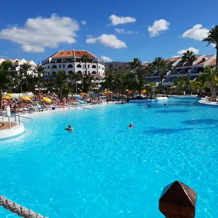 Ground Floor No 5 With Fantastic Heated Pool Close To The Sea, Gardensite Apartamento