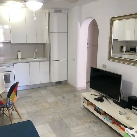 Ground Floor No 5 With Fantastic Heated Pool Close To The Sea, Gardensite Lägenhet